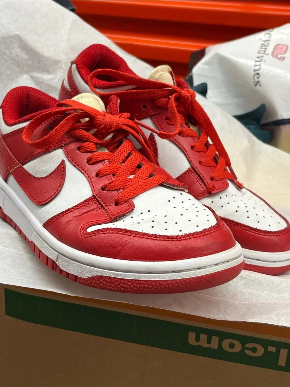 Nike classic low